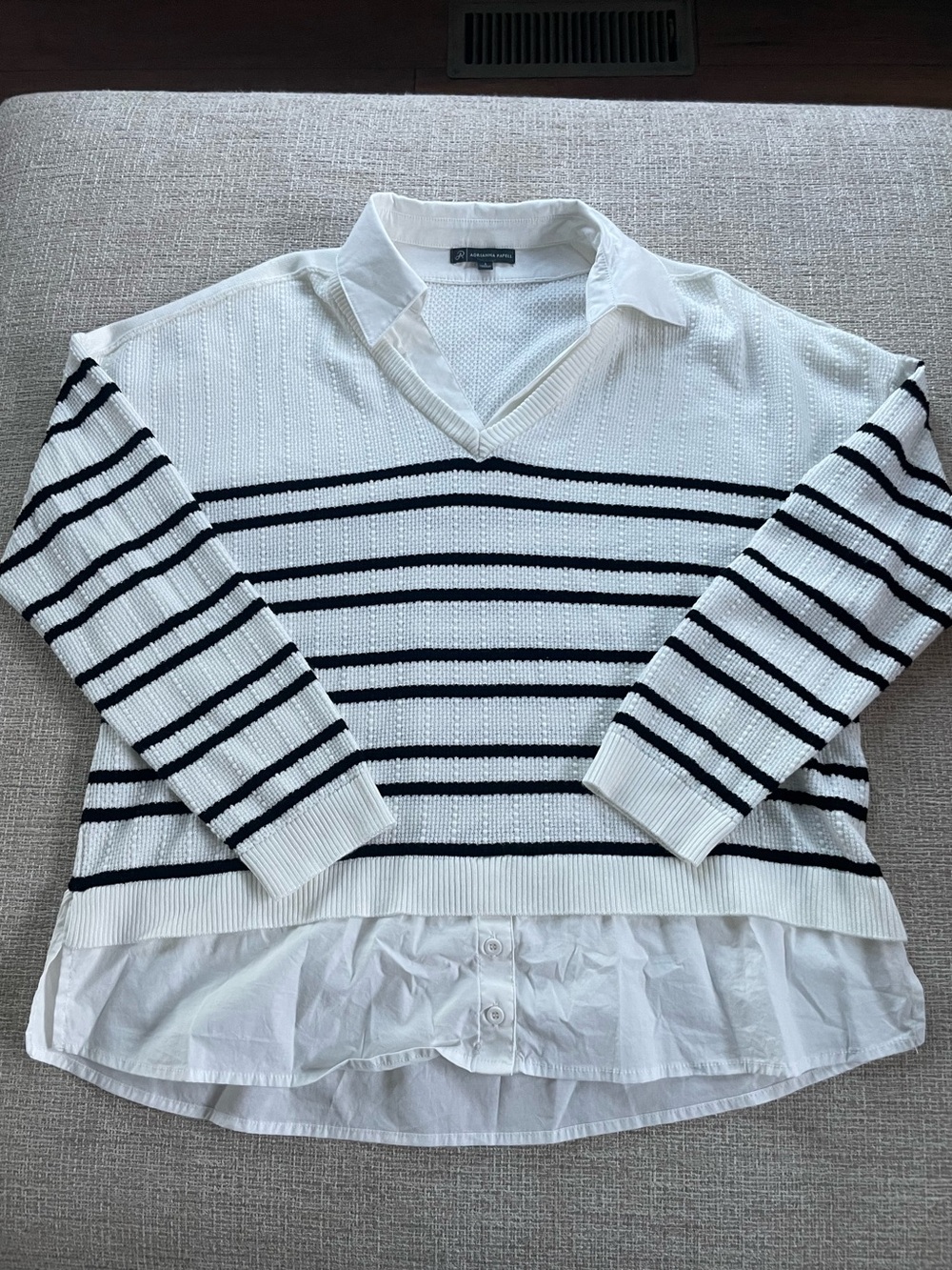 Adrianna Papell Size L Striped White & Black Layered V-Neck Women's Top